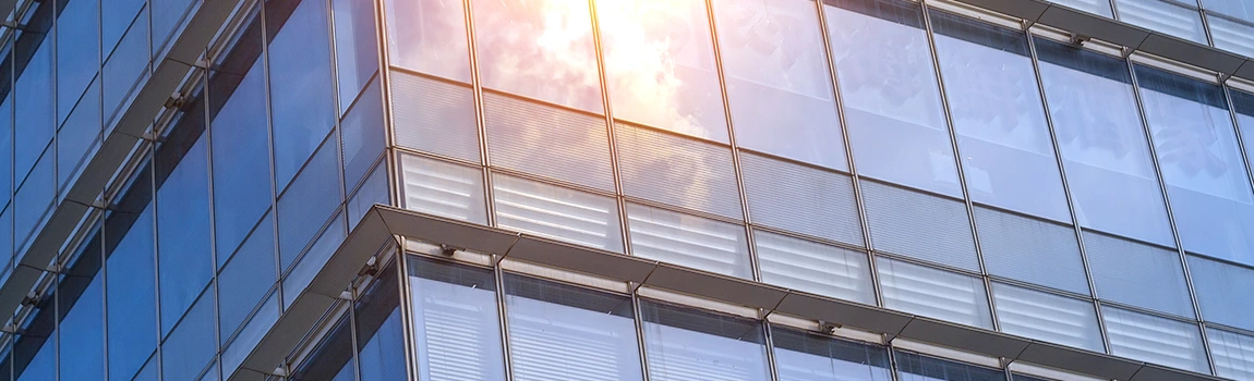 UV-Resistant Glass Experts in Tamiami, FL